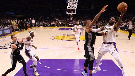 lakers grizzlies game 2|LeBron’s Lakers beat Grizzlies 111.